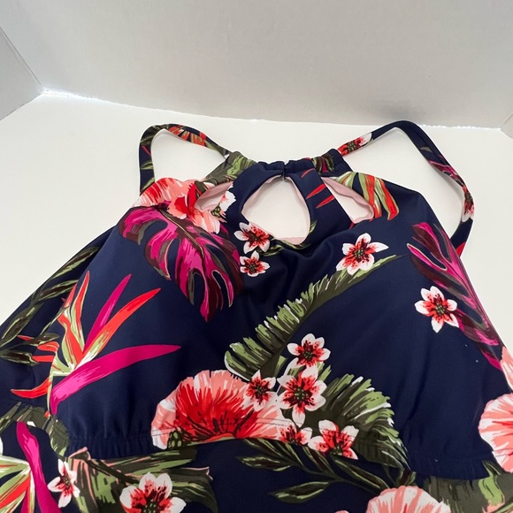 Kona Sol plus size sz 20W NWOT one piece swimwear bathing suit Navy floral. - Picture 4 of 12